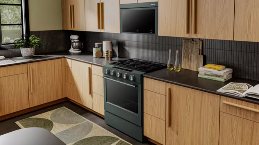 5.0 Cu. Ft. Smart Slide-in Gas Range with Convection Cooking Modes and 2-in-1 Burner